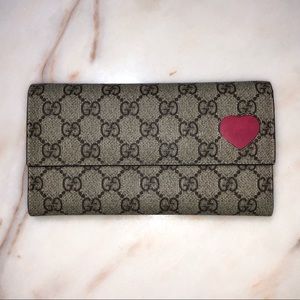 Gucci Wallet Supreme Pink Heart